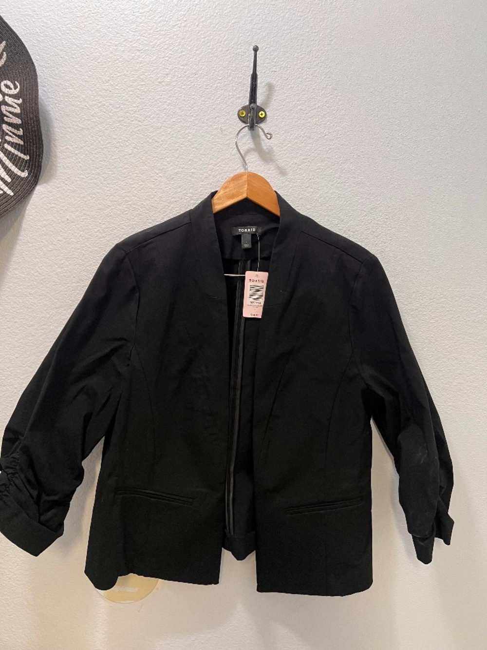 NWT Torrid Black Ruched 3/4 Sleeve Blazer Size 1